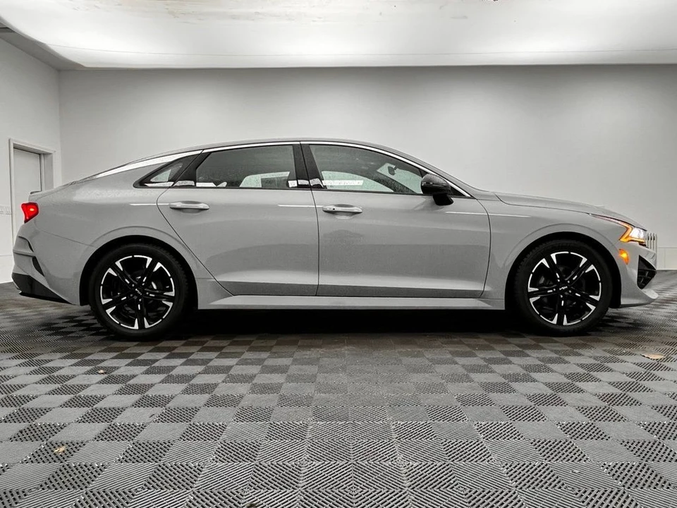 2022 Kia Optima/K5 - Image 8 of 12