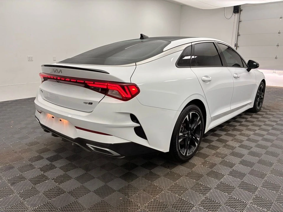 2022 Kia Optima/K5 - Image 9 of 12