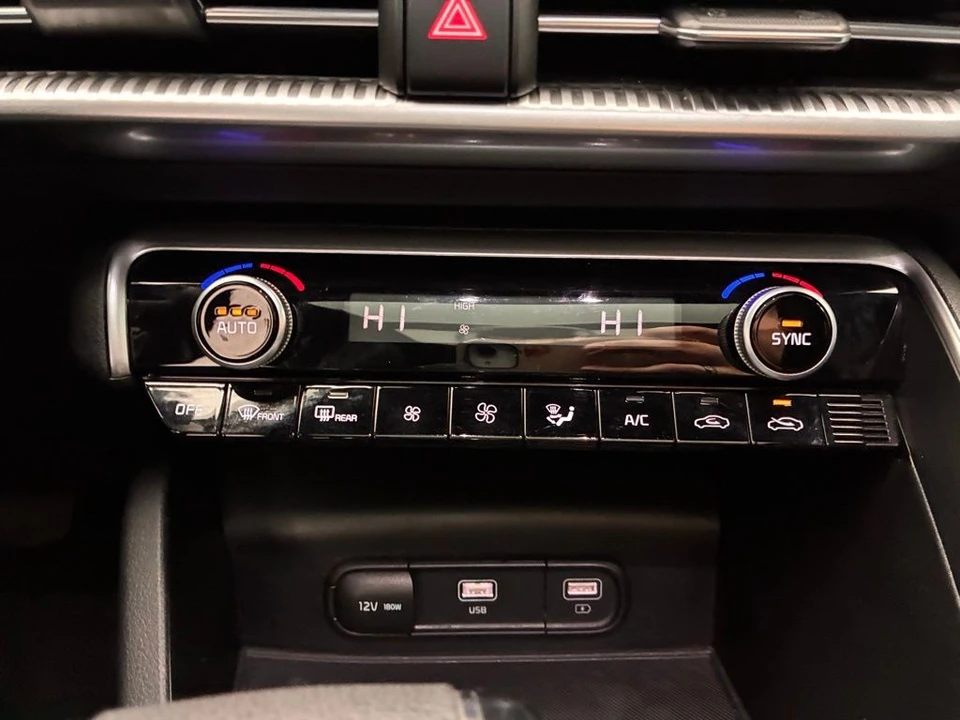 2022 Kia Optima/K5 - Image 7 of 12
