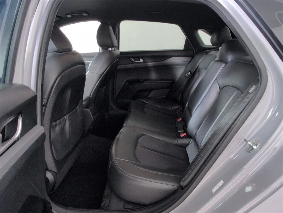 2022 Kia Optima/K5 - Image 7 of 12