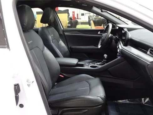 2022 Kia Optima/K5 - Image 9 of 17