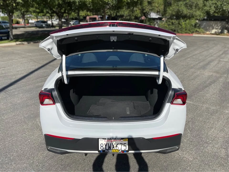 2022 Kia Optima/K5 - Image 8 of 18