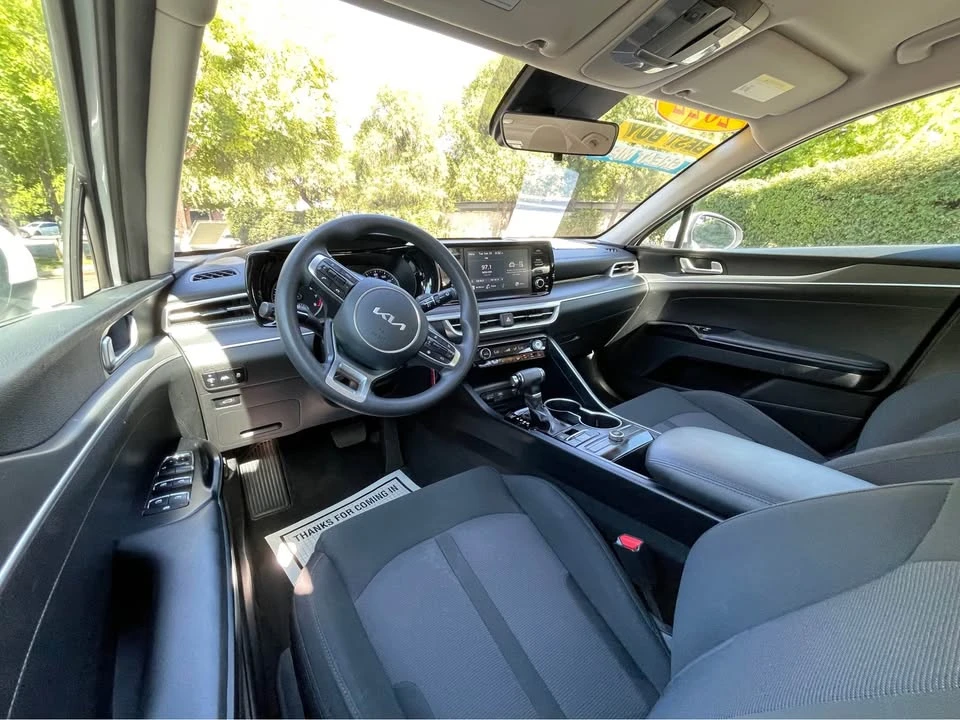 2022 Kia Optima/K5 - Image 12 of 18
