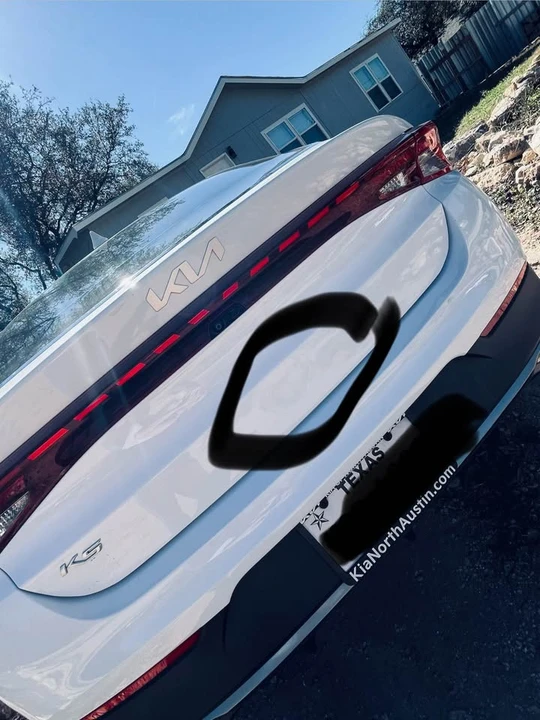 2022 Kia Optima/K5 - Image 6 of 10
