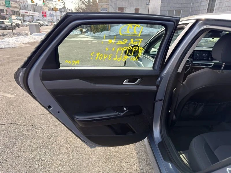 2022 Kia Optima/K5 - Image 11 of 12