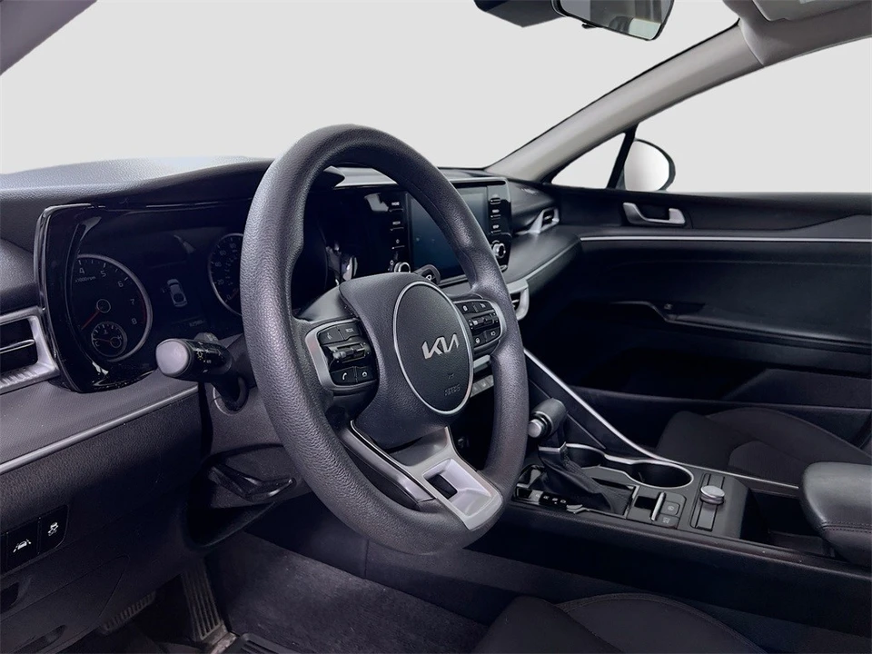 2022 Kia Optima/K5 - Image 10 of 12
