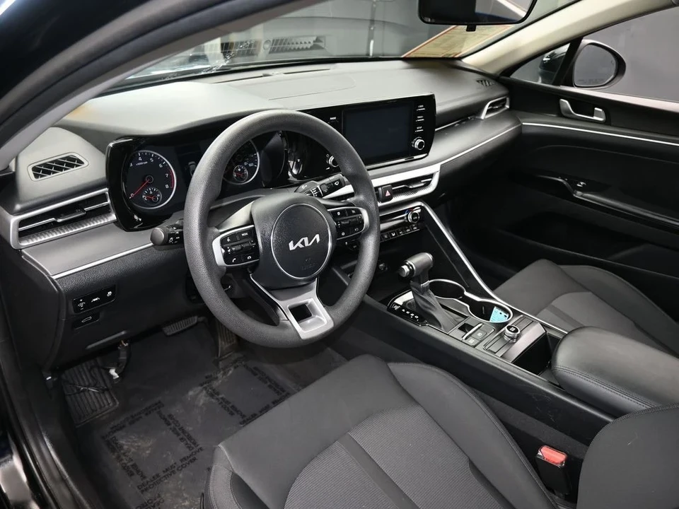 2022 Kia Optima/K5 - Image 10 of 12