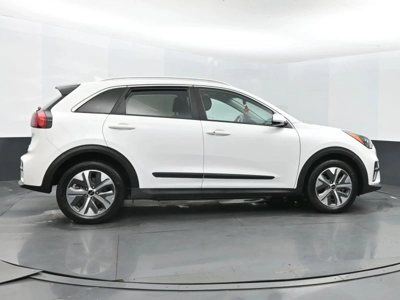 2022 Kia Niro - Image 4 of 12