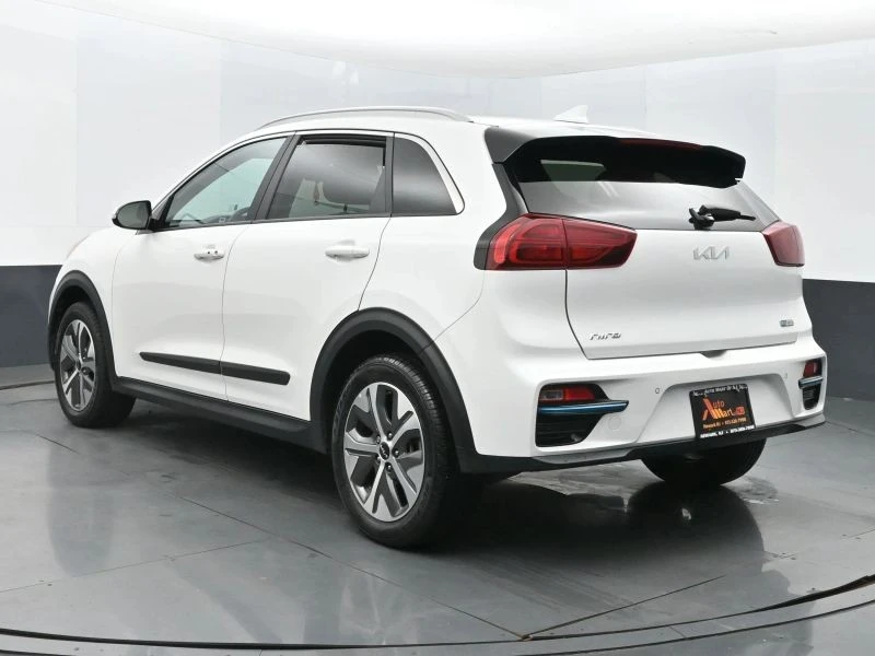 2022 Kia Niro - Image 9 of 12