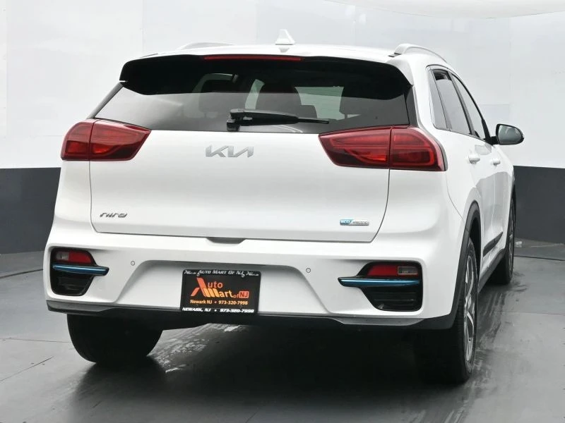 2022 Kia Niro - Image 8 of 12