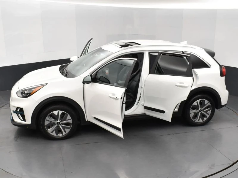 2022 Kia Niro - Image 7 of 12