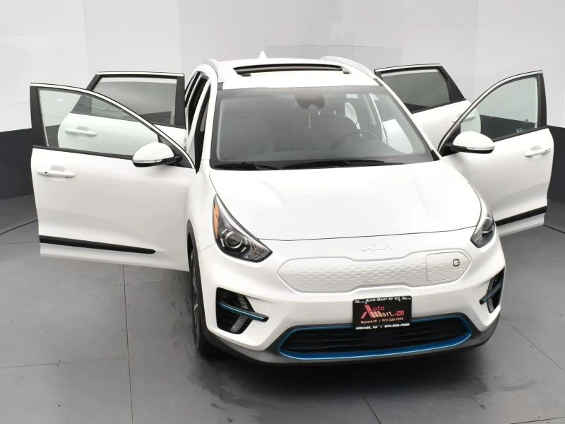 2022 Kia Niro - Image 10 of 12