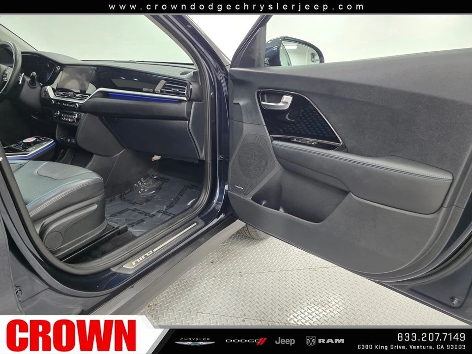 2022 Kia Niro - Image 15 of 31
