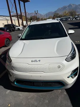 2022 Kia Niro EV EX Wagon 4D