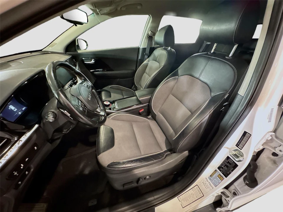 2022 Kia Niro - Image 10 of 16