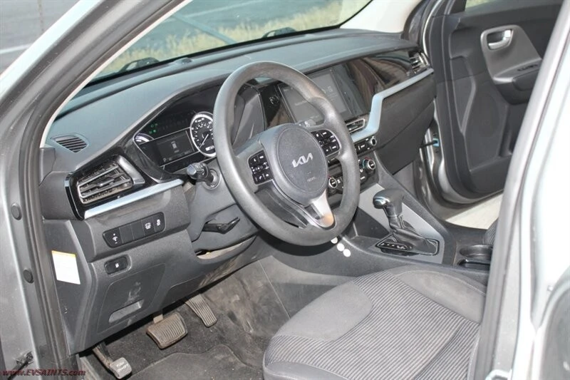 2022 Kia Niro - Image 12 of 21