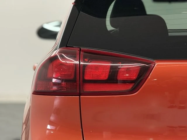 2022 Kia Niro - Image 9 of 12