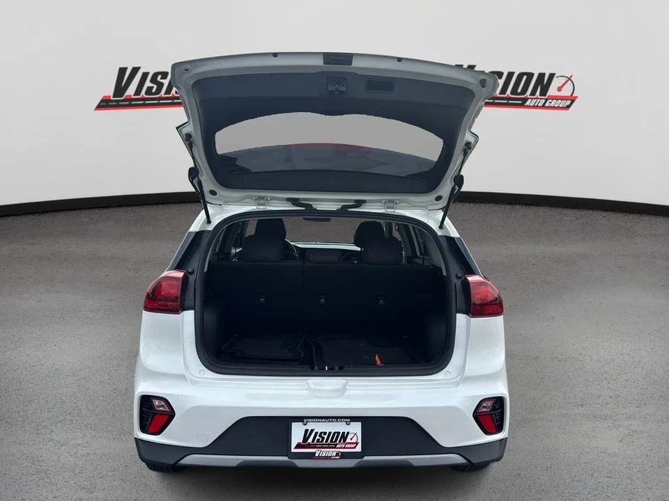 2022 Kia Niro - Image 11 of 12