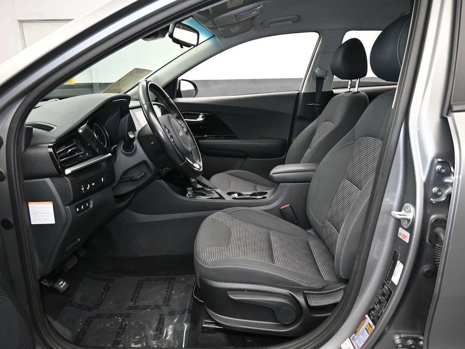 2022 Kia Niro - Image 11 of 12