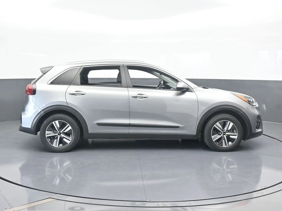 2022 Kia Niro - Image 7 of 12