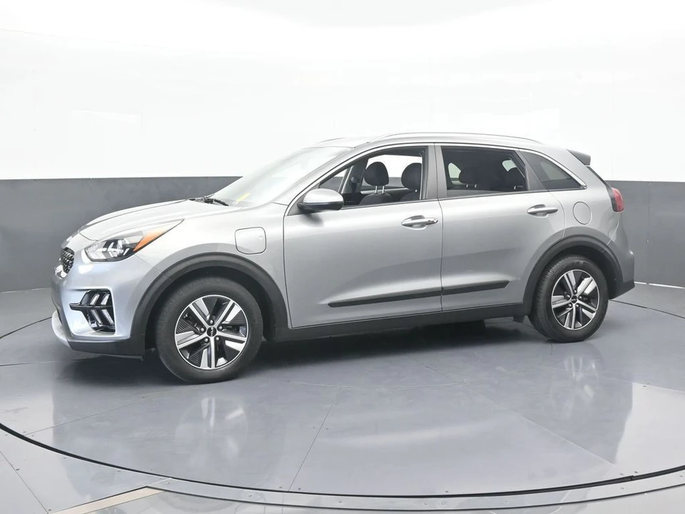 2022 Kia Niro - Image 2 of 12