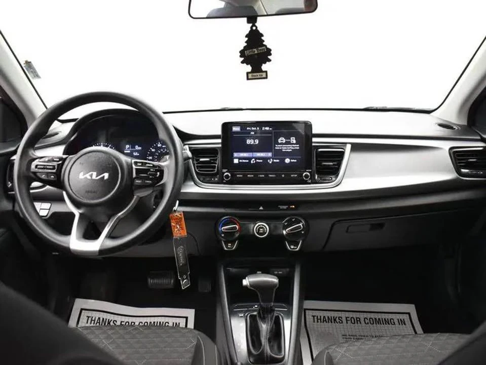 2022 Kia Rio - Image 10 of 15