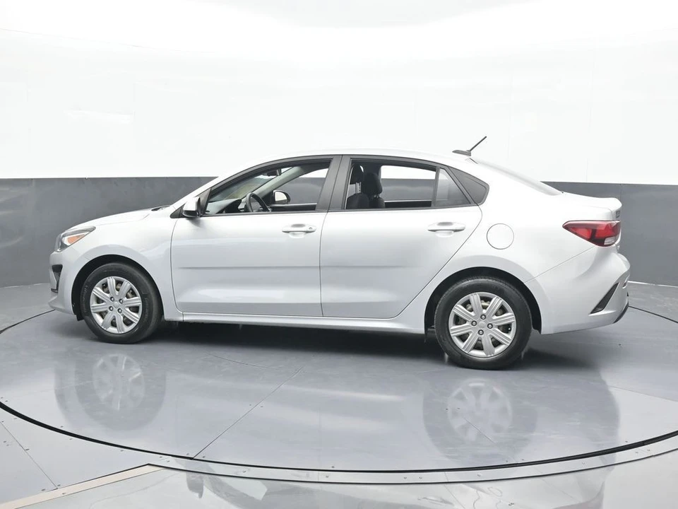2022 Kia Rio - Image 3 of 12