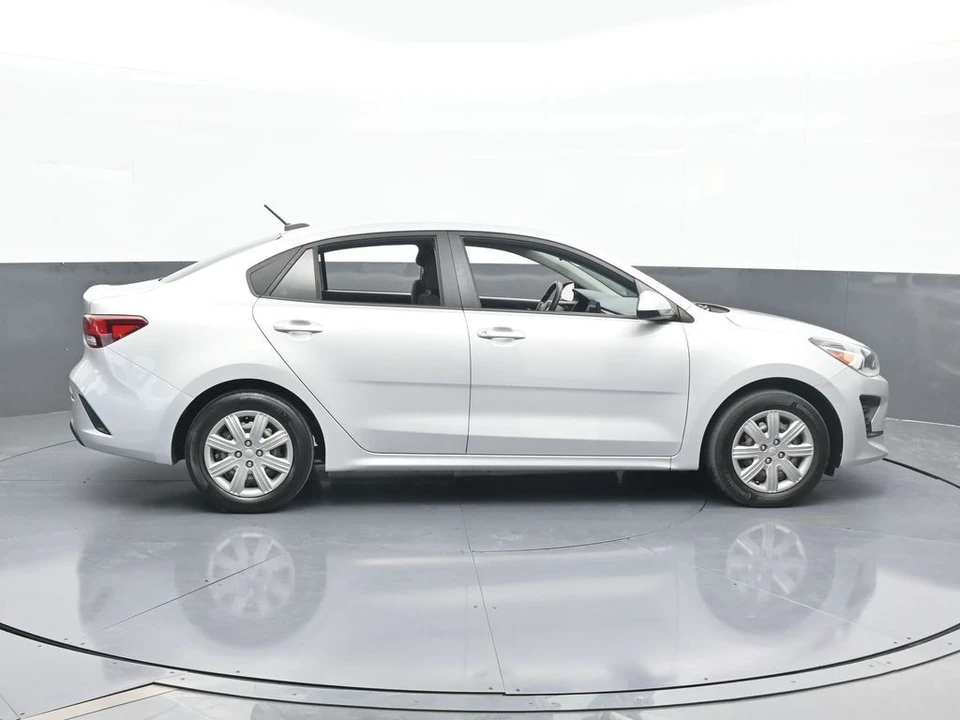 2022 Kia Rio - Image 7 of 12