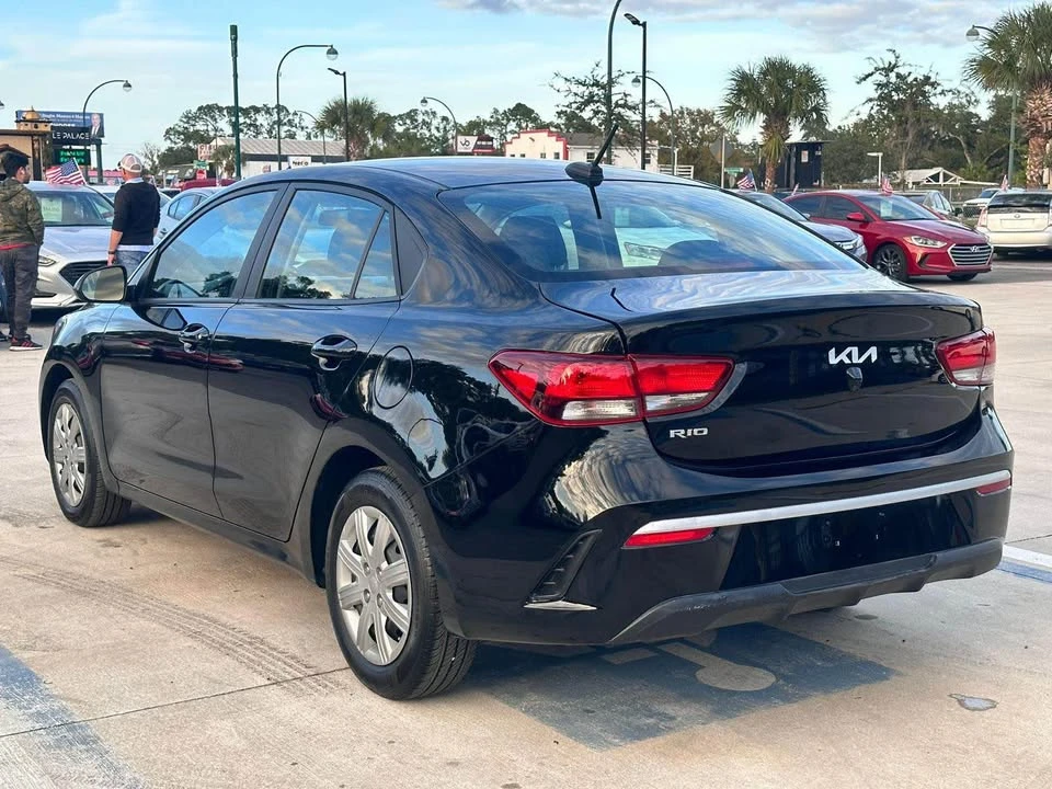 2022 Kia Rio - Image 4 of 8