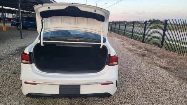 2022 Kia Rio - Image 14 of 21