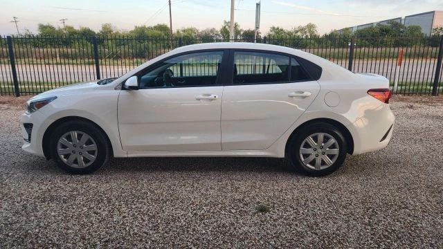 2022 Kia Rio - Image 5 of 21