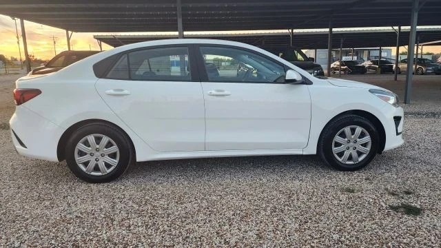 2022 Kia Rio - Image 11 of 21