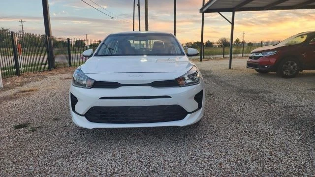 2022 Kia Rio - Image 3 of 21