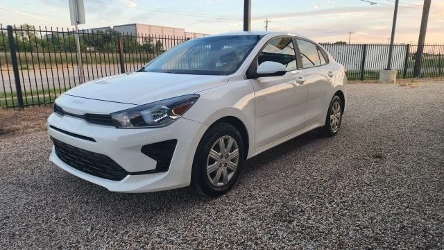 2022 Kia Rio - Image 4 of 21