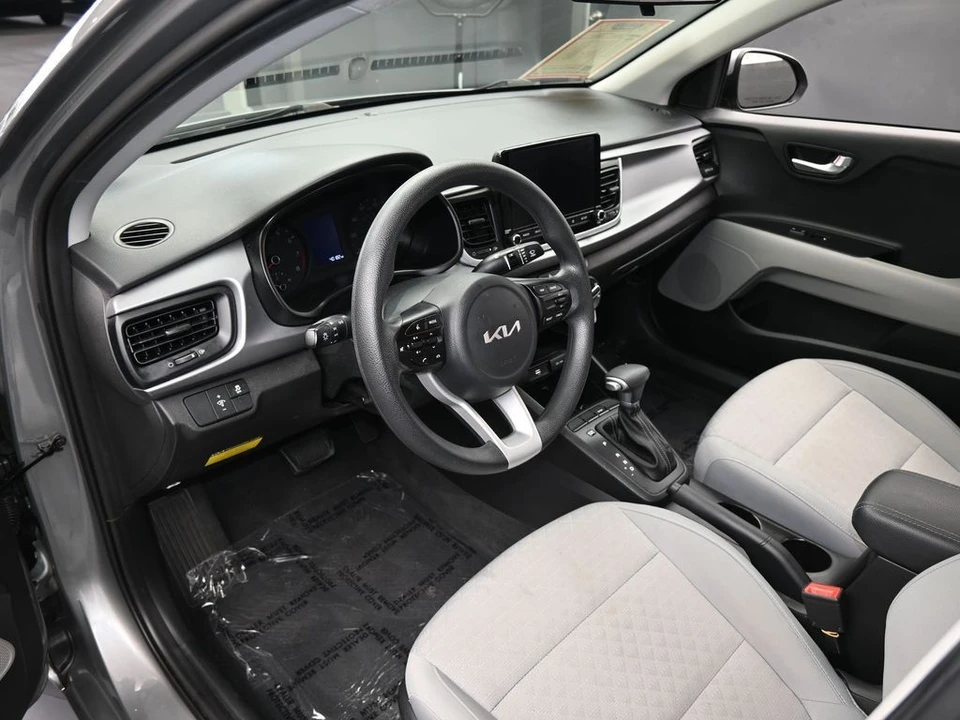 2022 Kia Rio - Image 10 of 12