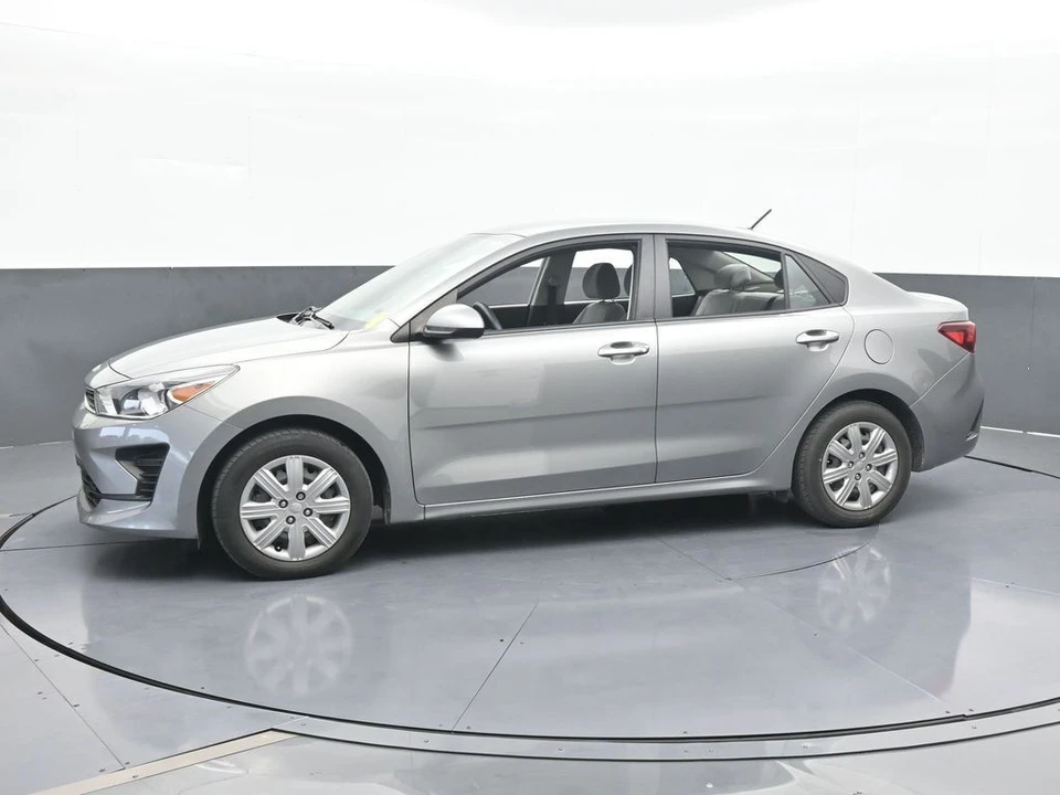 2022 Kia Rio - Image 2 of 12