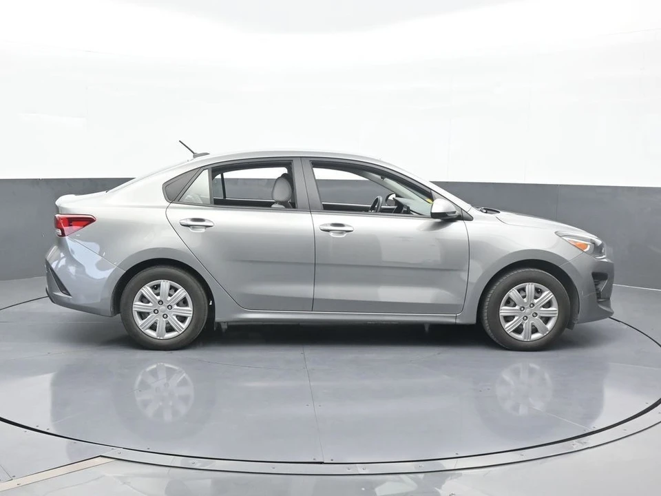 2022 Kia Rio - Image 7 of 12