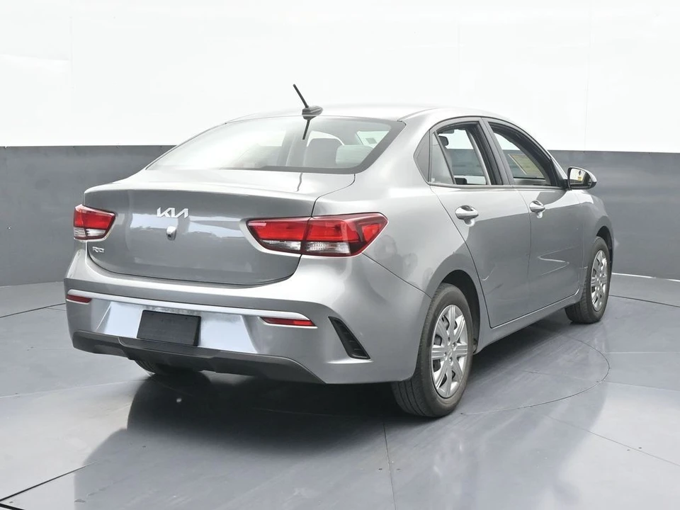 2022 Kia Rio - Image 5 of 12