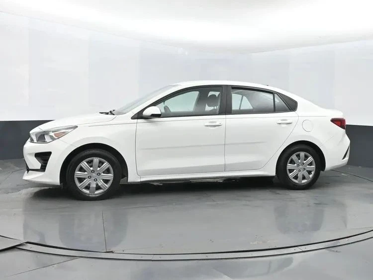 2022 Kia Rio - Image 5 of 12