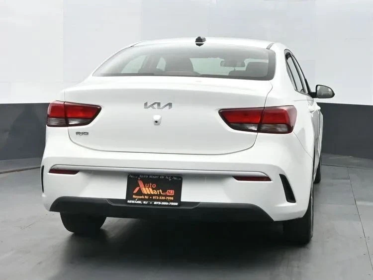 2022 Kia Rio - Image 8 of 12