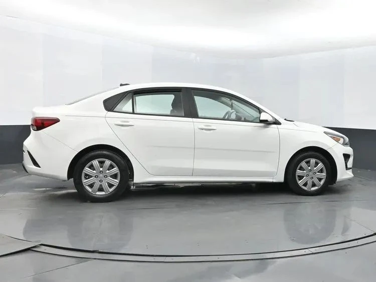 2022 Kia Rio - Image 4 of 12