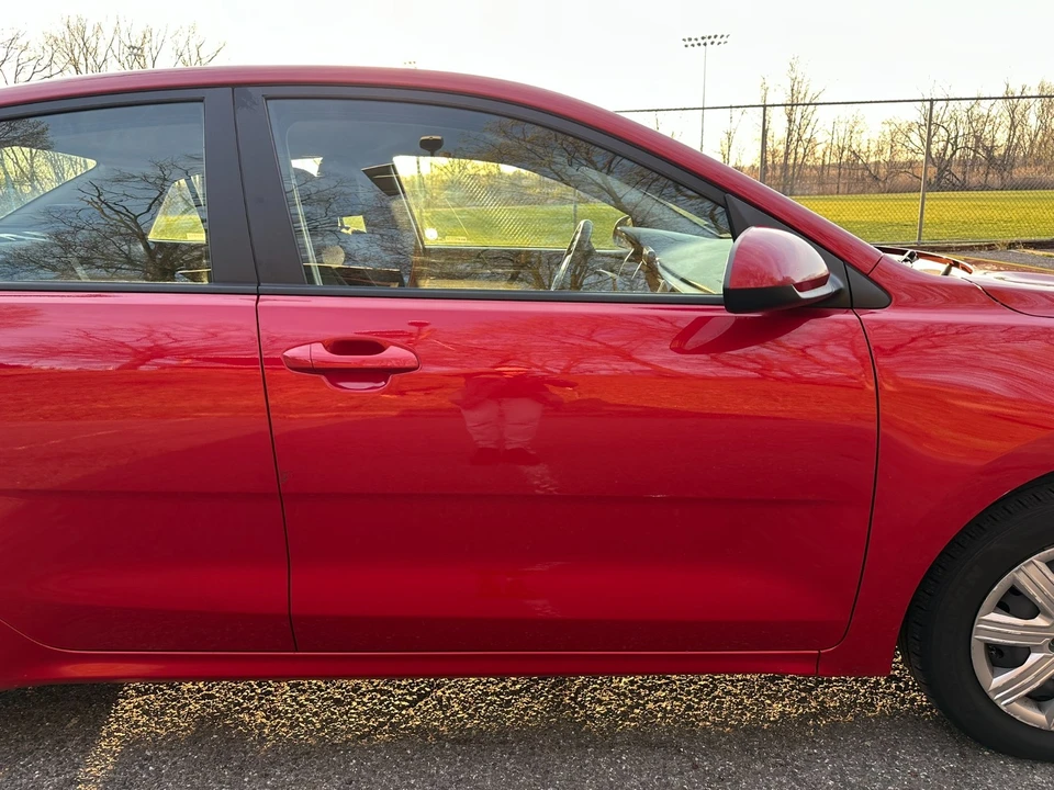 2022 Kia Rio - Image 9 of 21