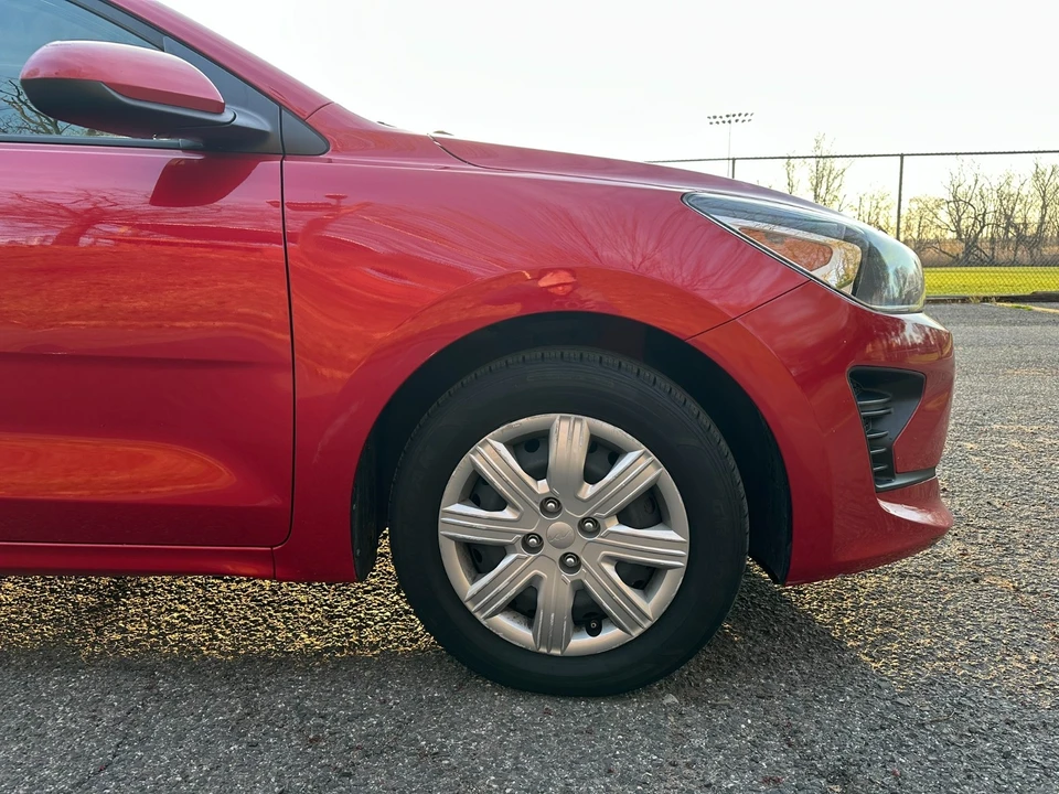 2022 Kia Rio - Image 11 of 21