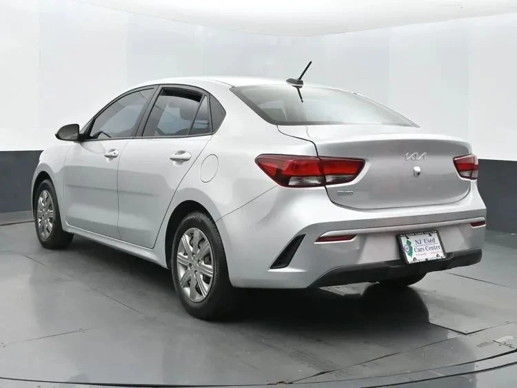 2022 Kia Rio - Image 9 of 12