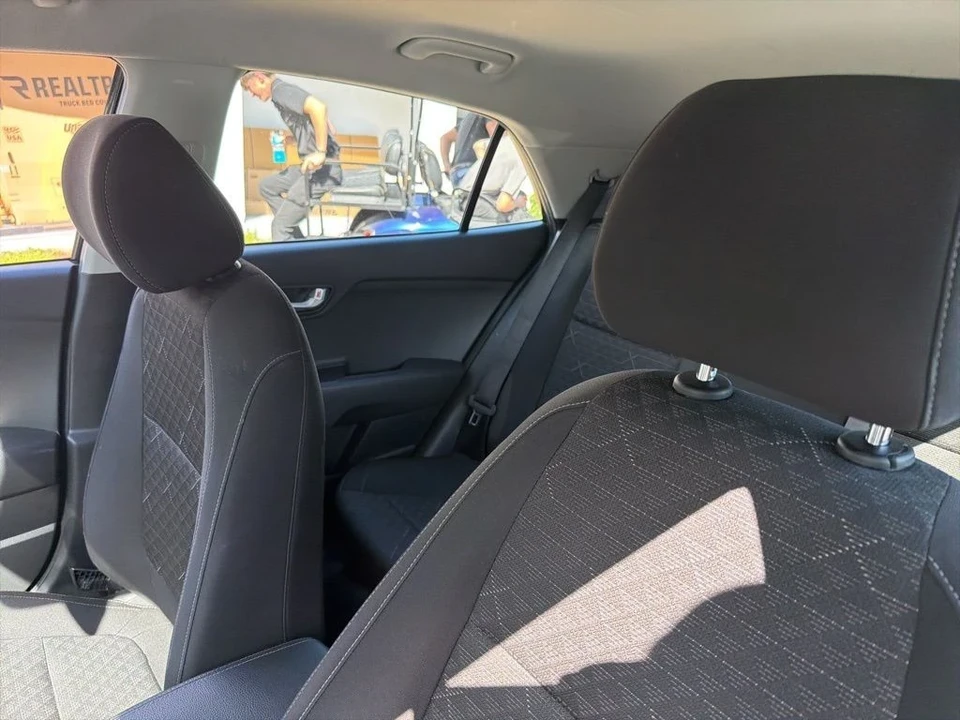 2022 Kia Rio - Image 11 of 12