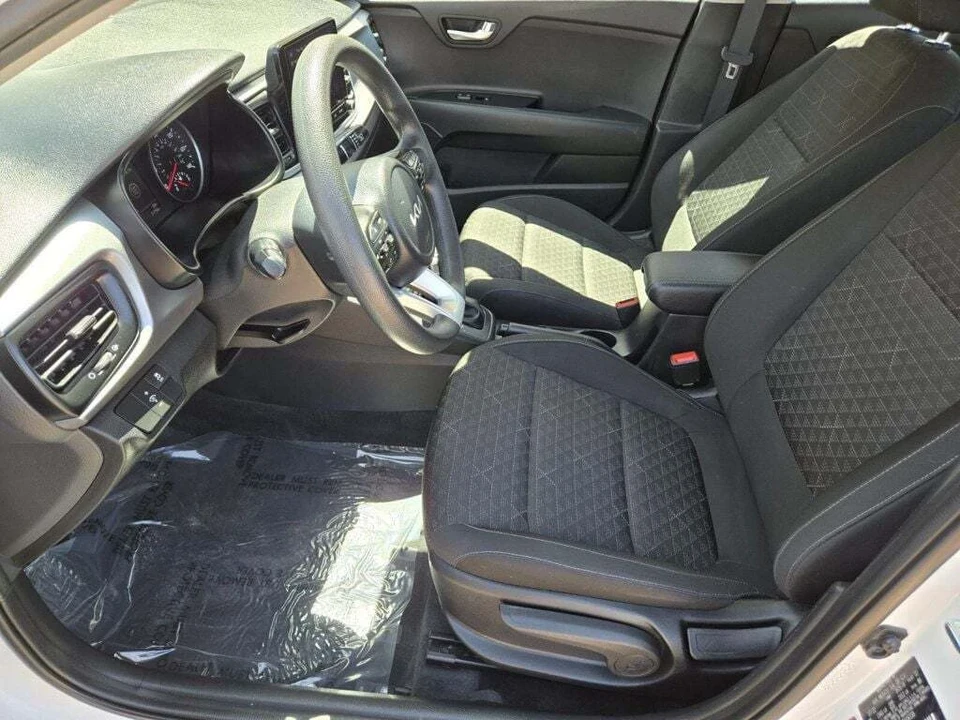 2022 Kia Rio - Image 5 of 12