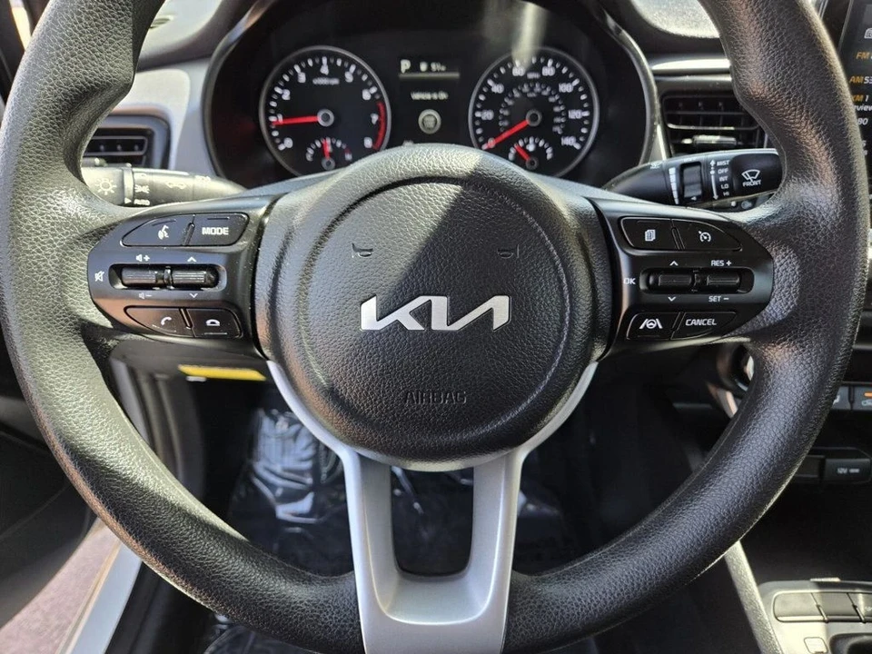 2022 Kia Rio - Image 13 of 19