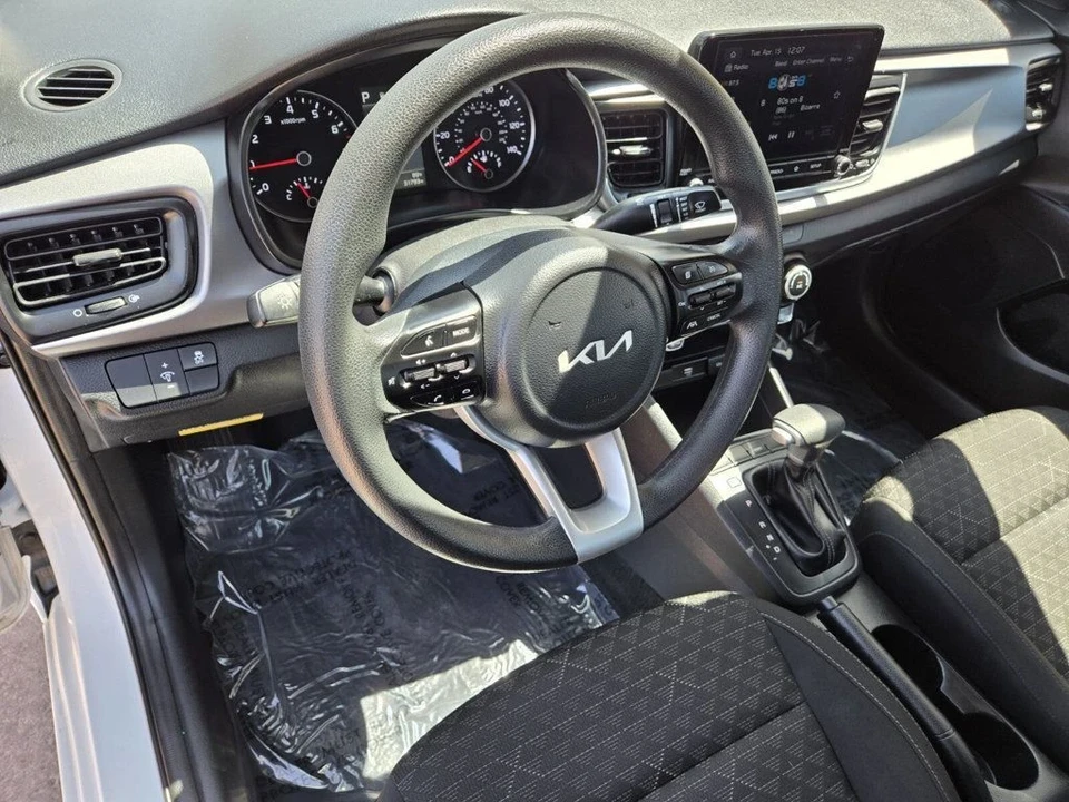 2022 Kia Rio - Image 6 of 12