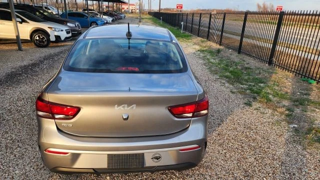 2022 Kia Rio - Image 10 of 31