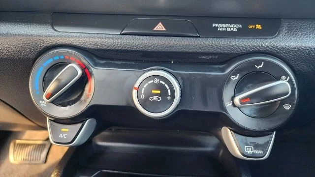 2022 Kia Rio - Image 25 of 31